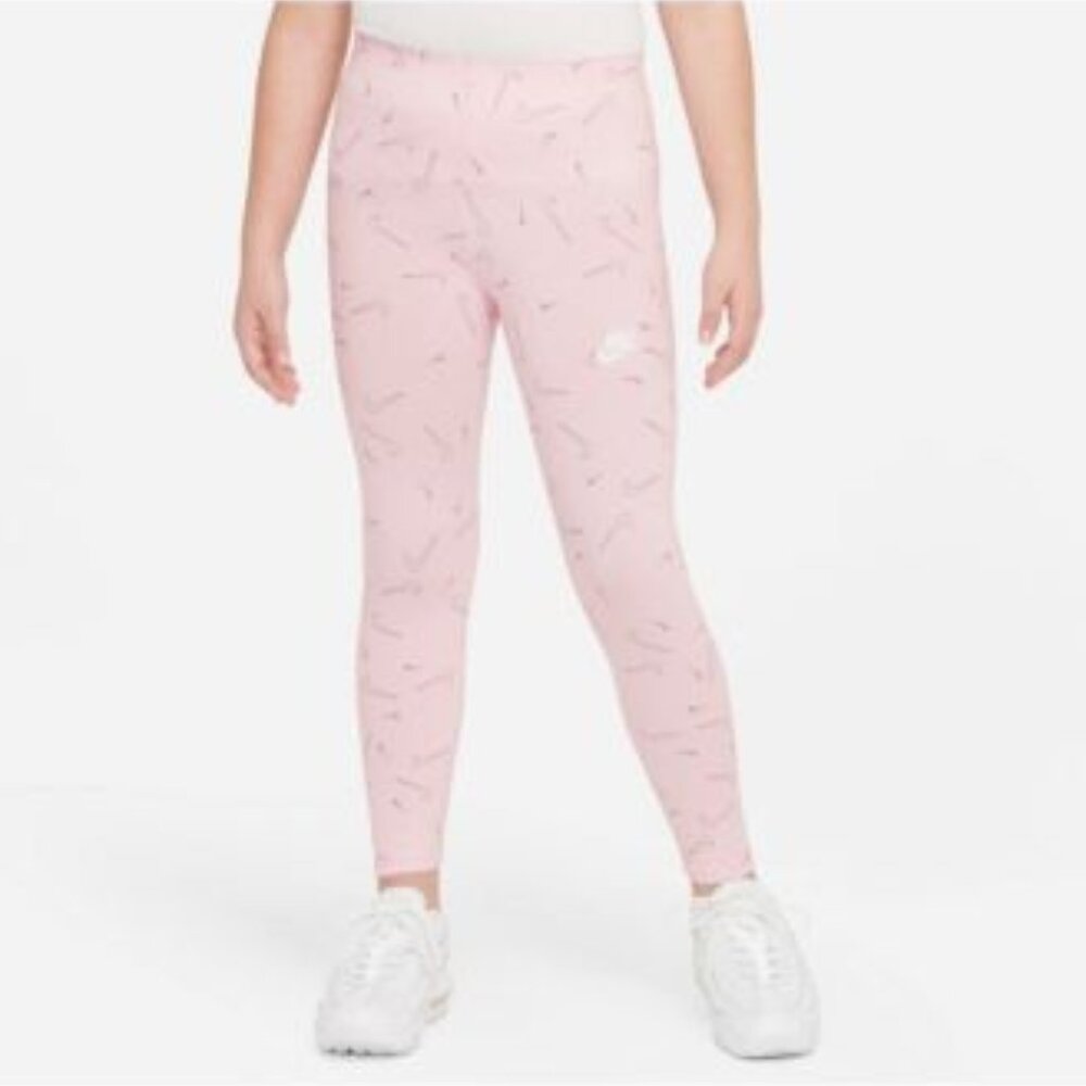 Nike Big Girls Sportswear Favourites